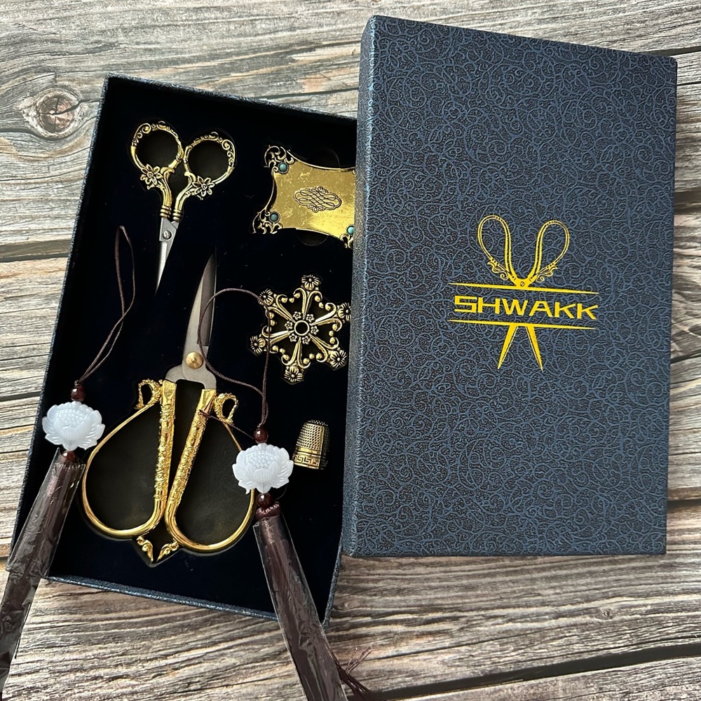 Vintage style Embroidery 5 pcs set